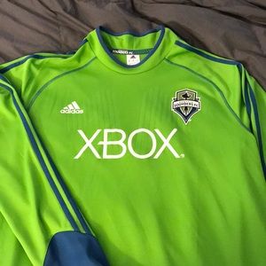 Seattle Sounders Men’s 2XL mock neck jersey